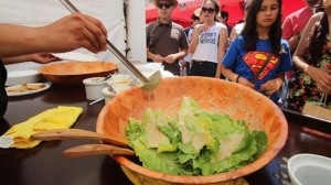 Atrae el Festival de la Ensalada César en Tijuana a turismo californiano