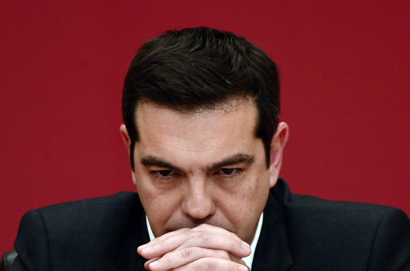 Crisis rebasa a Grecia: Renuncia primer ministro