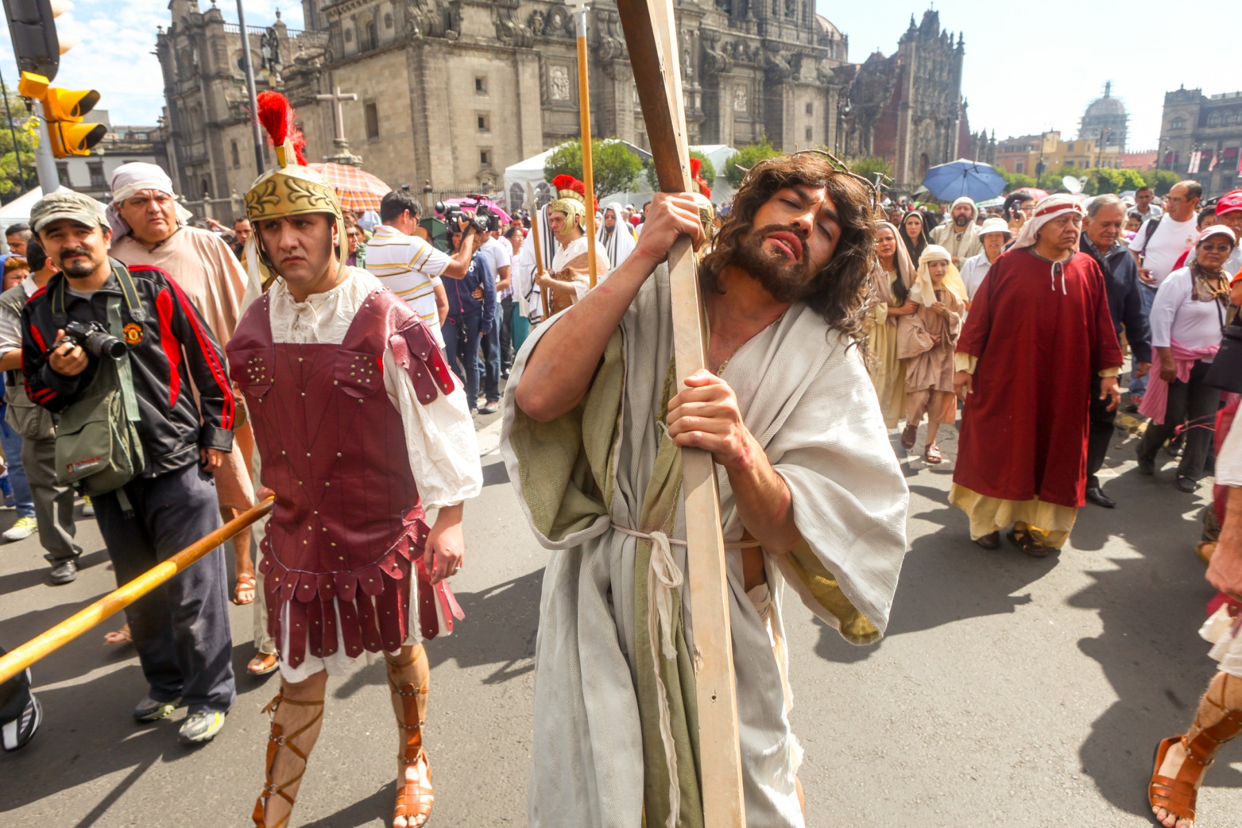 Ssa no descarta tercera ola de covid por Semana Santa