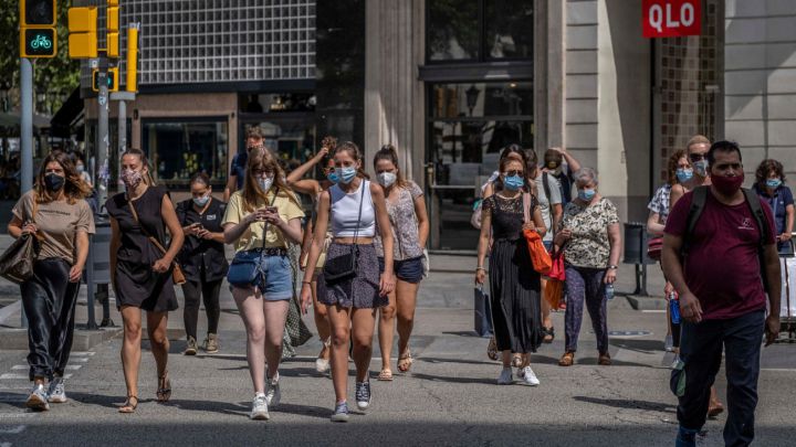 Covid-19 ha dejado más de 3 millones 805 mil muertos en el mundo