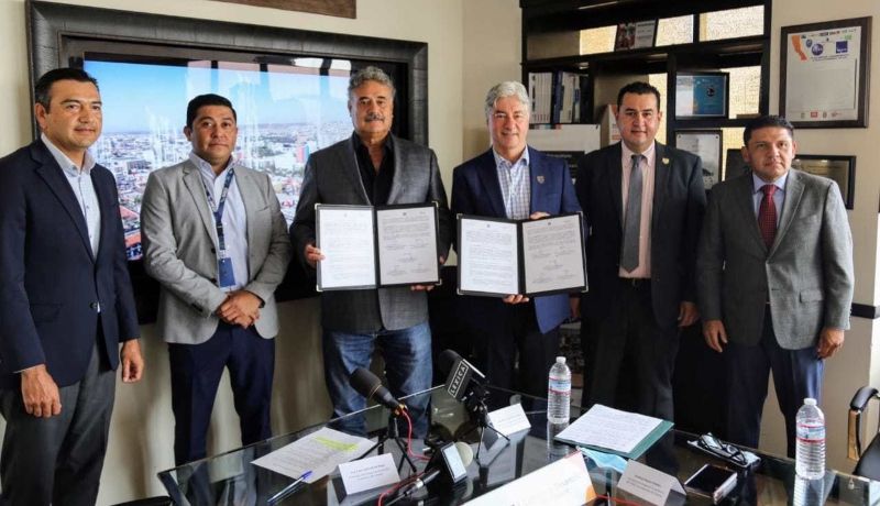 Firman acuerdo de colaboración Gobierno Municipal y el Ventro Metropolitano de Información Económica y Empresarial (cemdi)