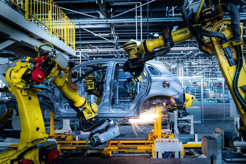 Tardaría sector transporte e industria automotriz en salir de la crisis