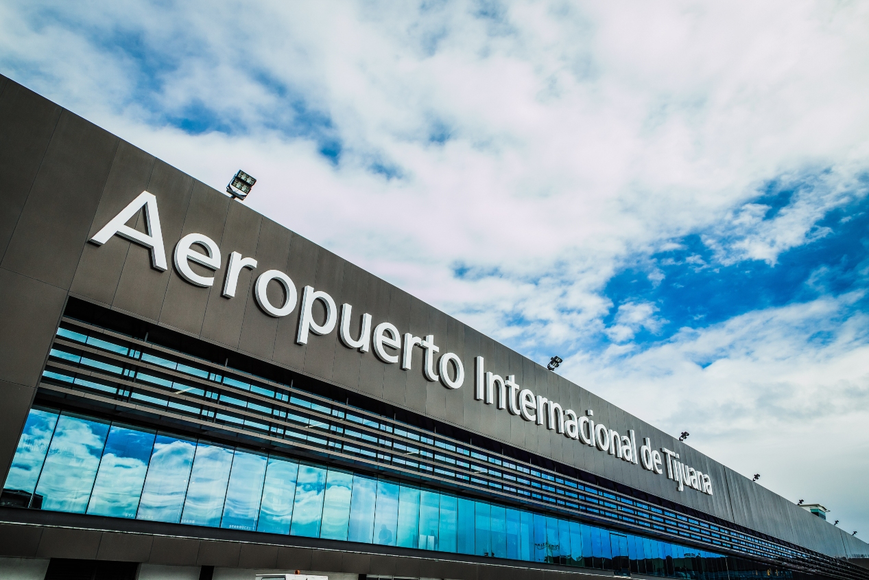 Baja California celebra convenio con Grupo Aeroportuario del Pacífico