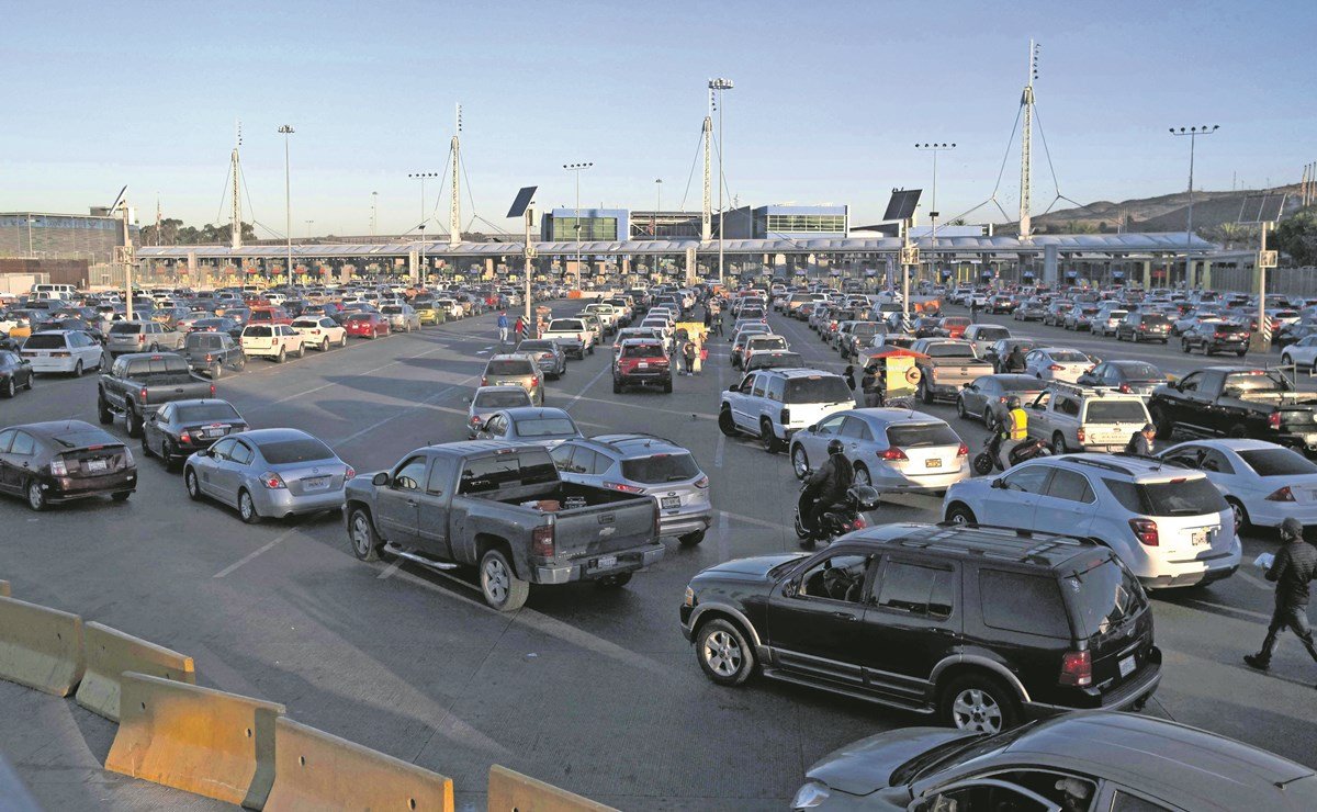 Shopping, escuela y trabajo… cruzan miles a EU tras reapertura de frontera