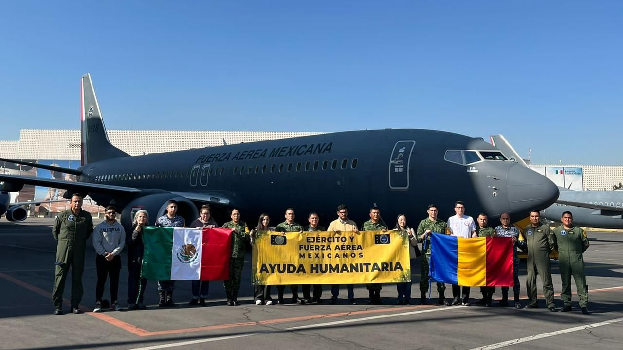 Segundo vuelo para traer a mexicanos llega a Rumania; 30 se quedarán en Ucrania