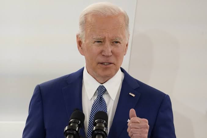 Para formar frente unido contra Rusia, Biden viaja a Europa