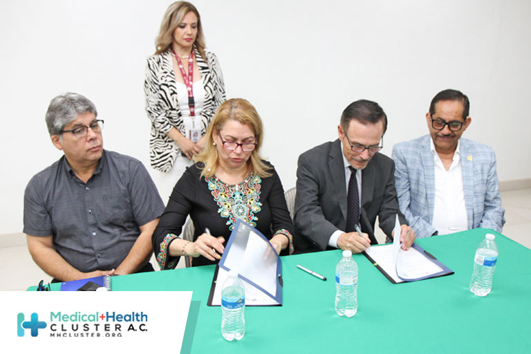 Firma convenio de colaboración clúster médico con la comisión de arbitraje médico